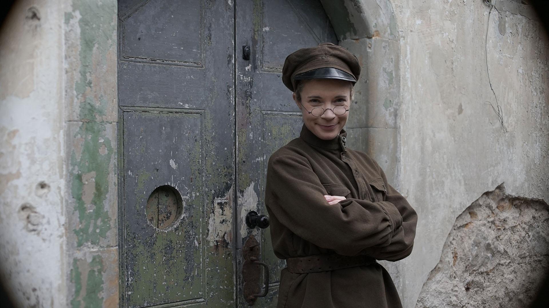 Lucy Worsley as a Russian telegraph officer announcing the death of Tsar Nicholas II.