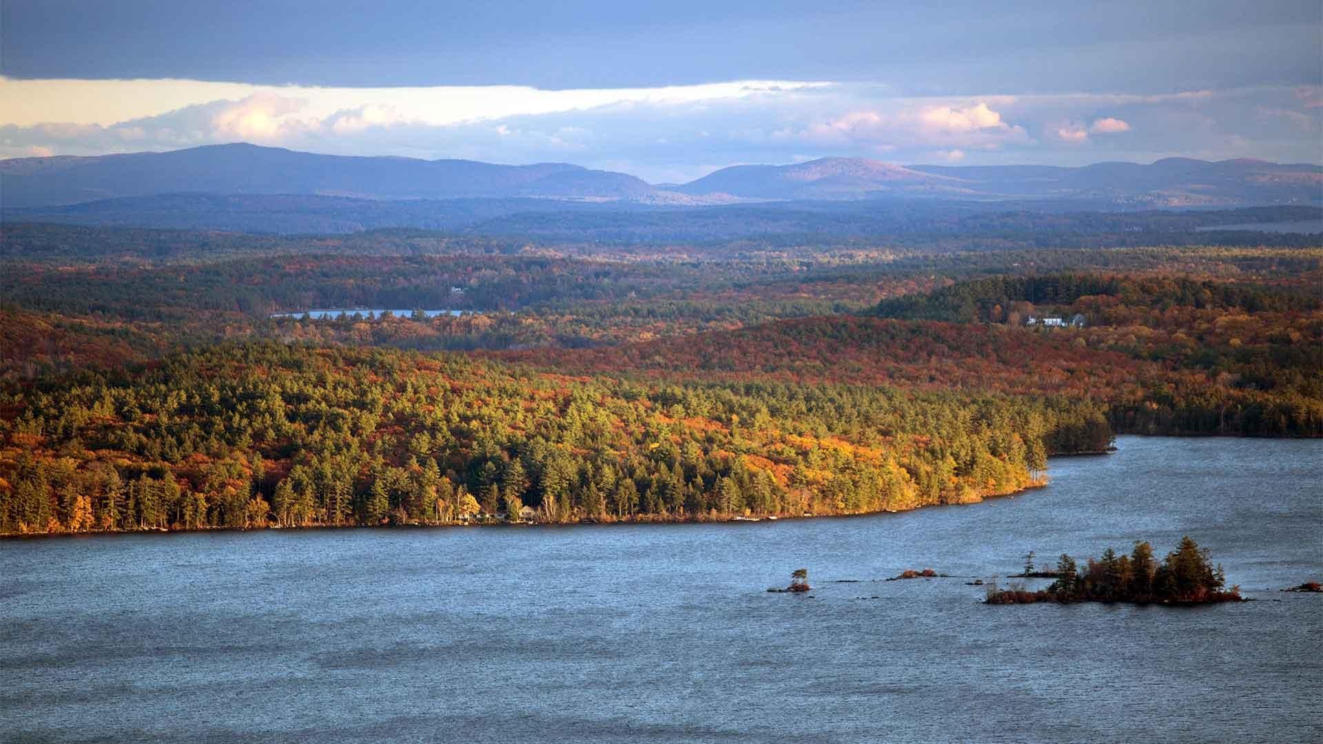 Mountains and Squam Lake in New Hampshire during fall.