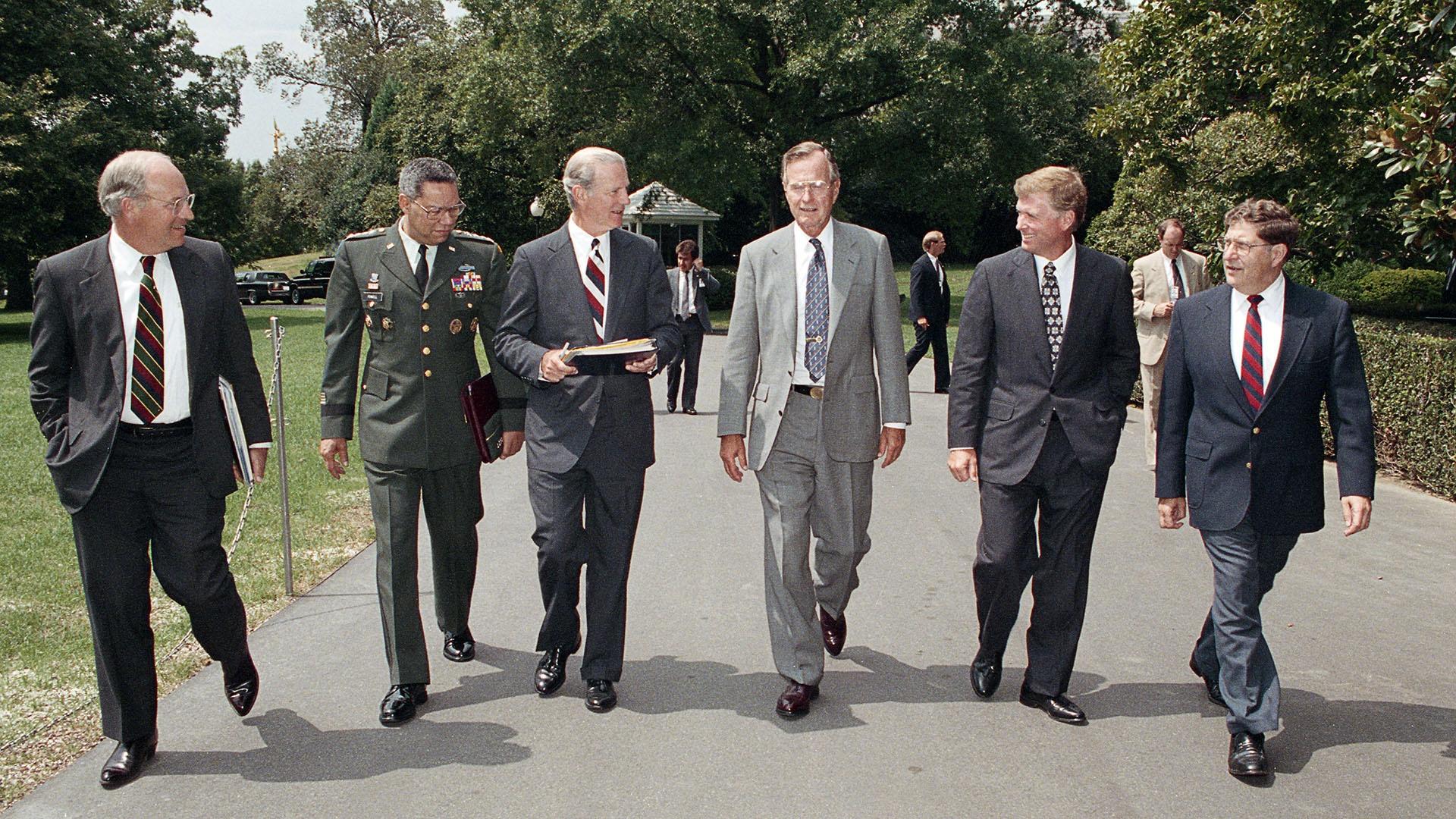 President George H.W. Bush and his advisors. 