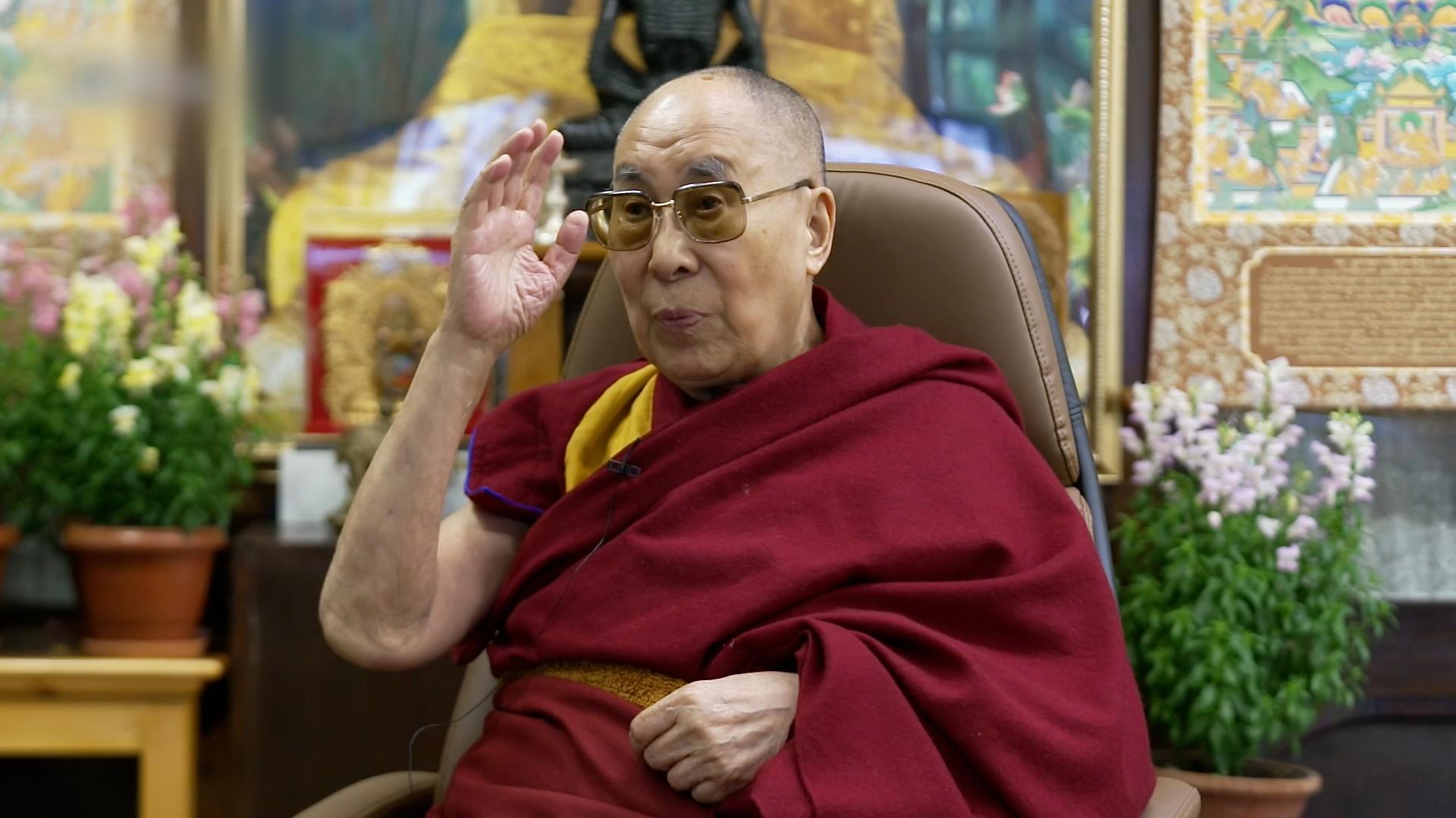 Closeup image of the Dalai Lama