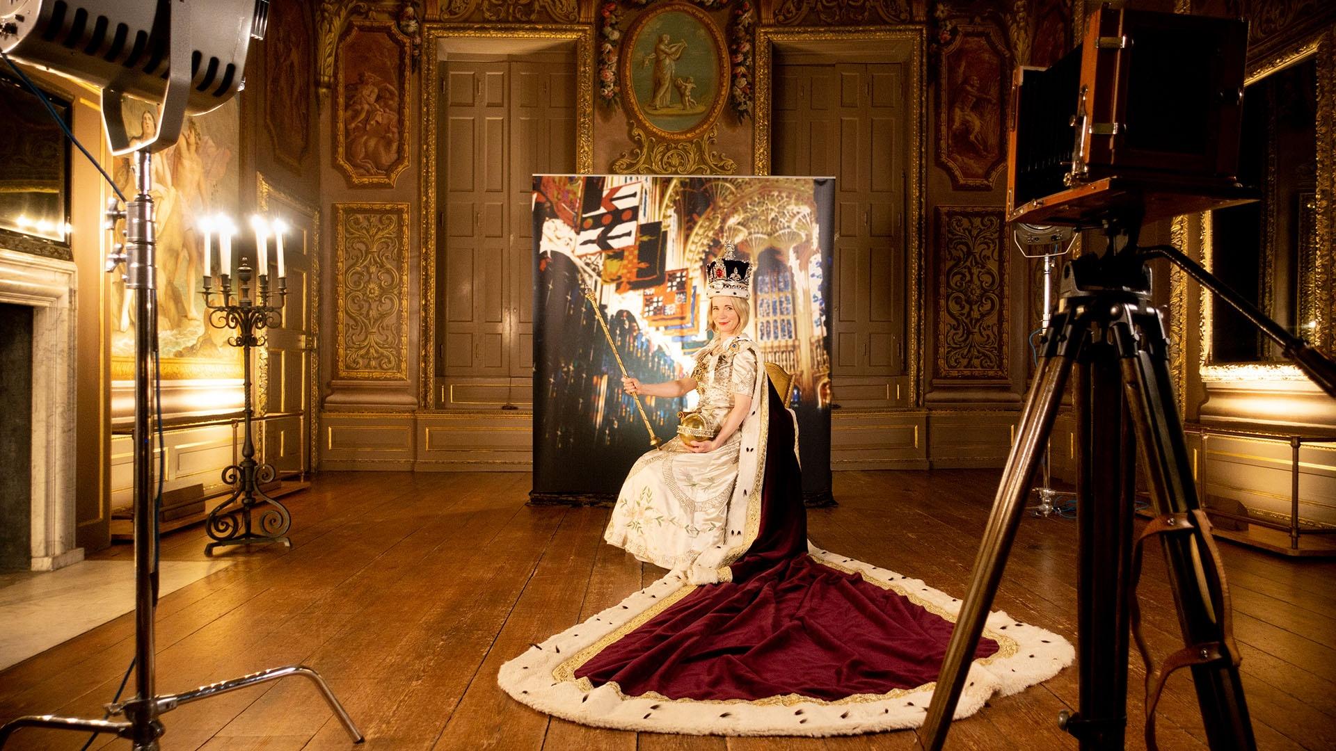 Lucy Worsley recreates Cecil Beaton’s famous coronation portrait of Elizabeth II.