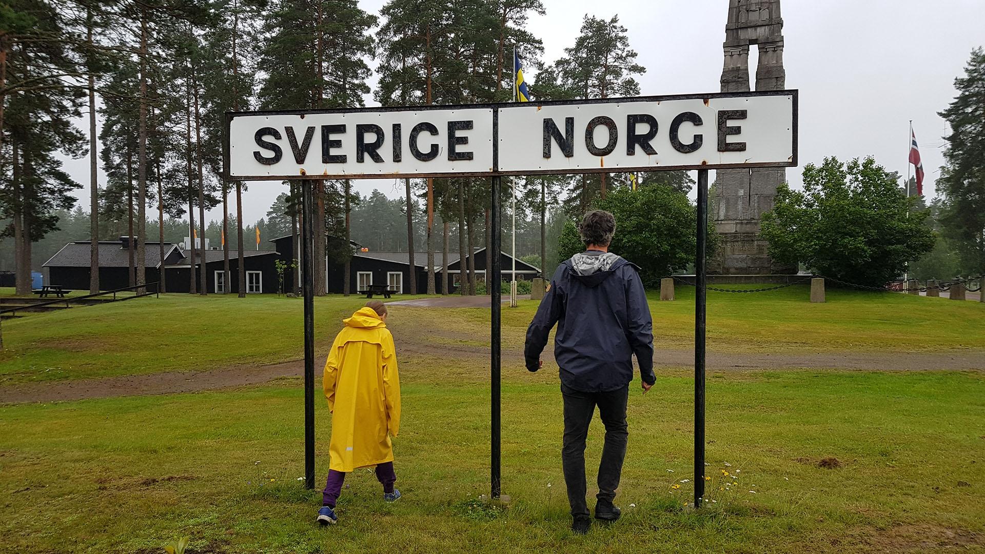 Greta Thunberg and Per Epsen Stocknes on the Morokulien, Sweden-Norway border.