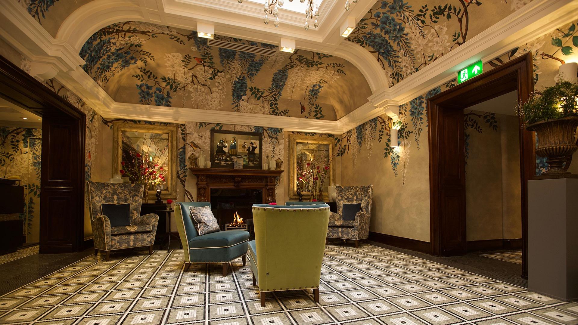 Image of the reception area at Brown's Hotel, Agatha Christie's favorite hotel in Mayfair, London.
