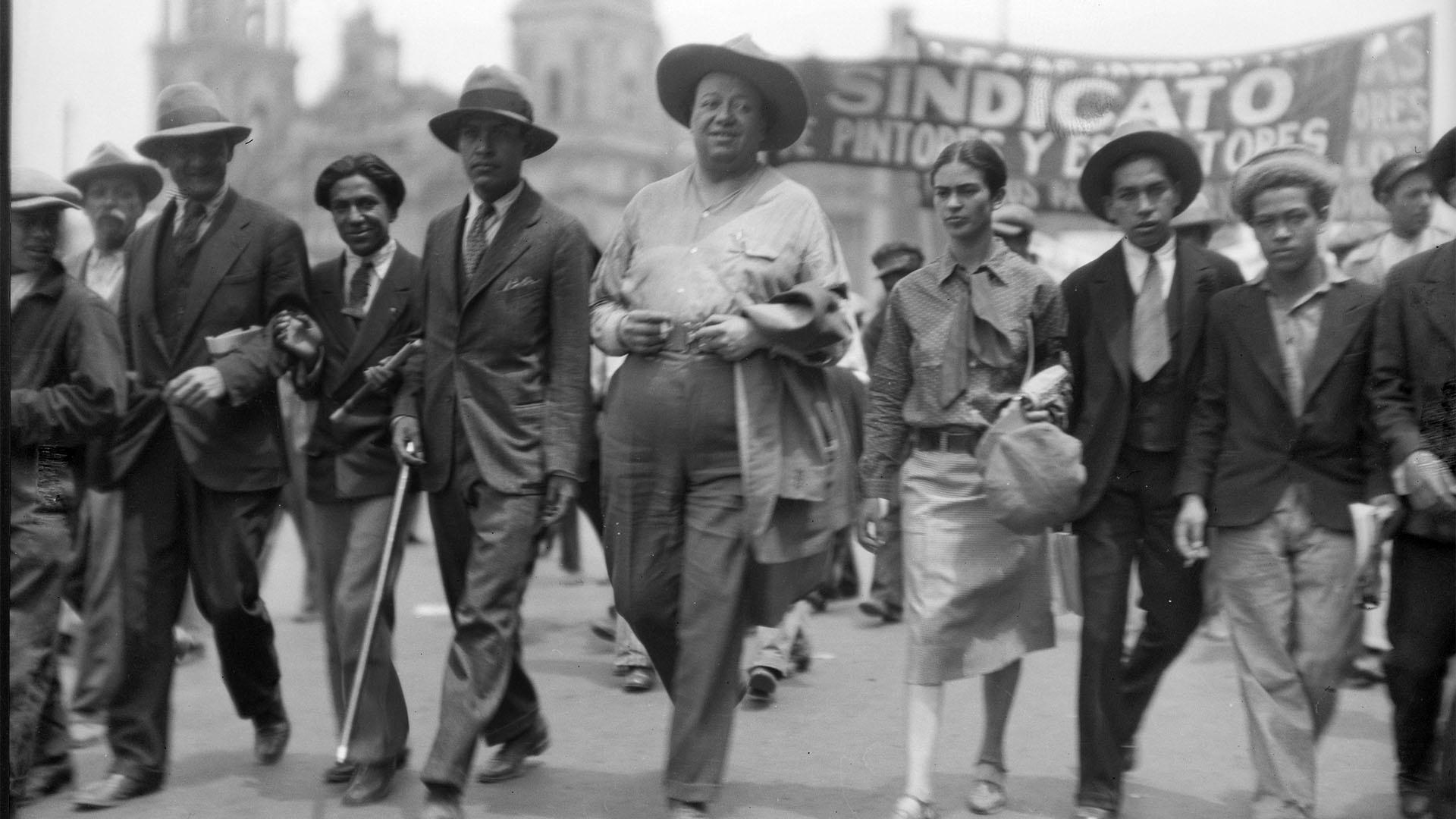 Diego Rivera, Frida Kahlo and other intellectuals march on Labor Day in Mexico, May 1, 1929.