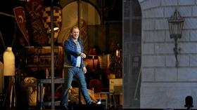 PBS For The Arts: Lucas Meachem