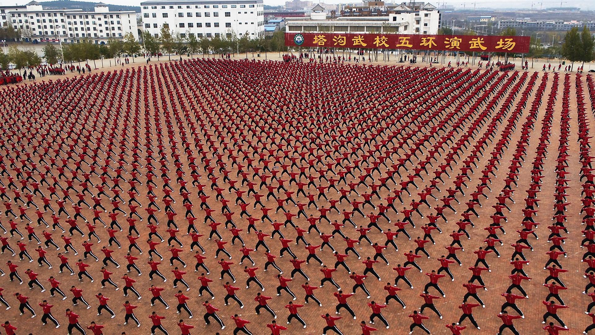 Image of students in China moving in unison.