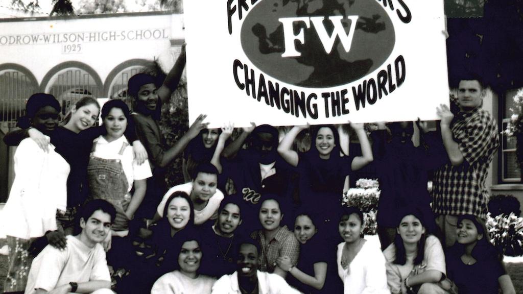 Erin Gruwell pictured with her students