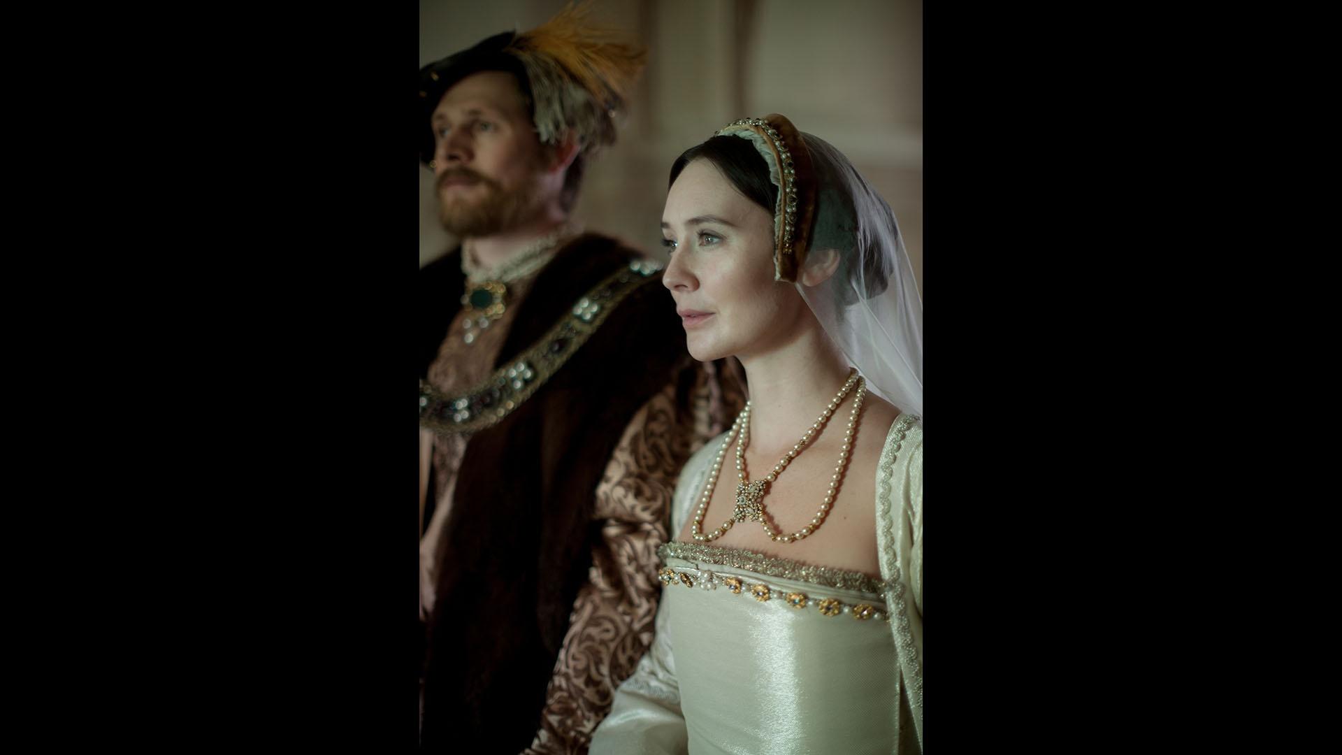 Image of King Henry VIII (Scott Arthur) and Anne Boleyn (Claire Cooper)