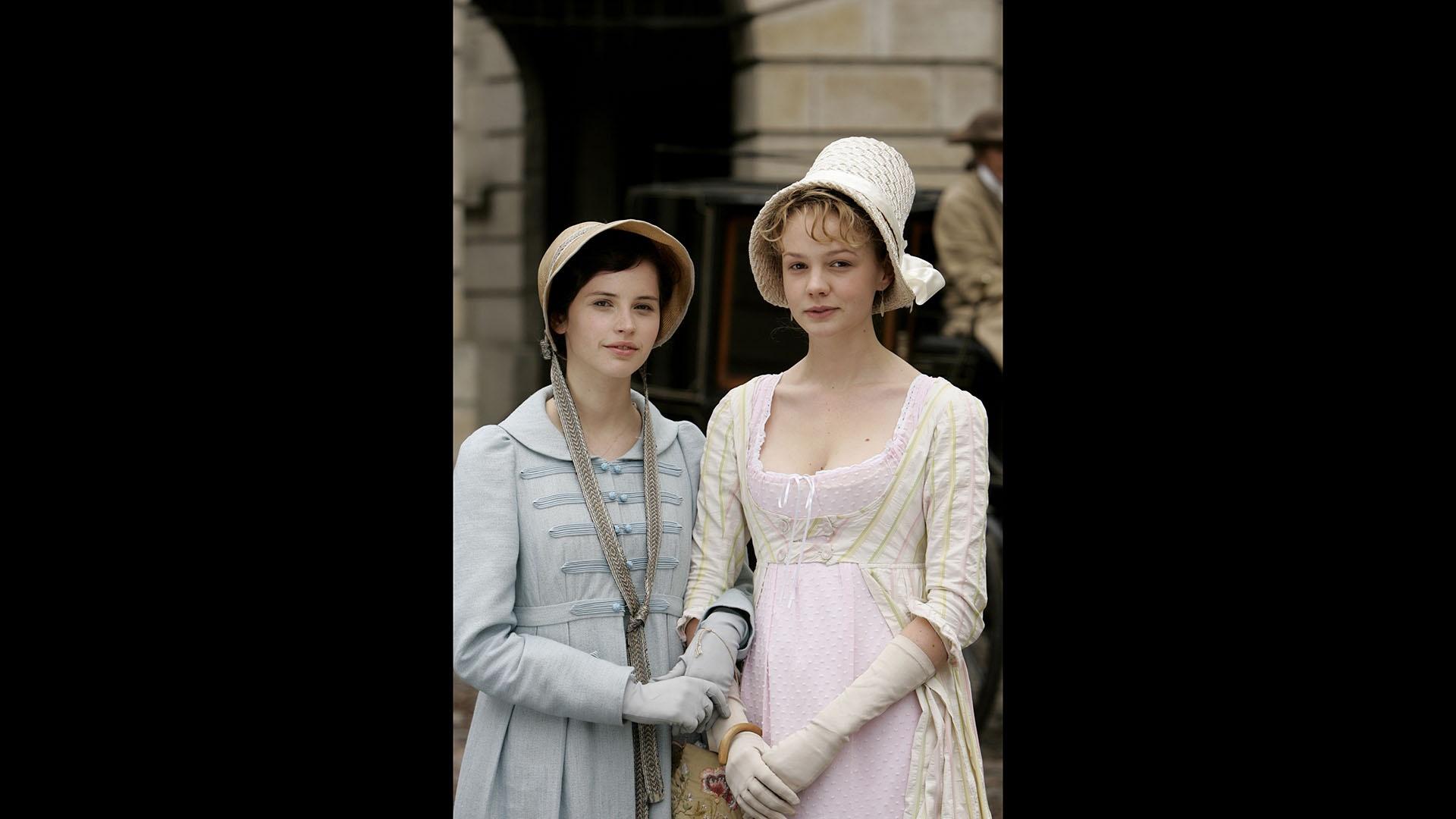 Catherine Morland (Felicity Jones) and Isabella Thorpe (Carey Mulligan).