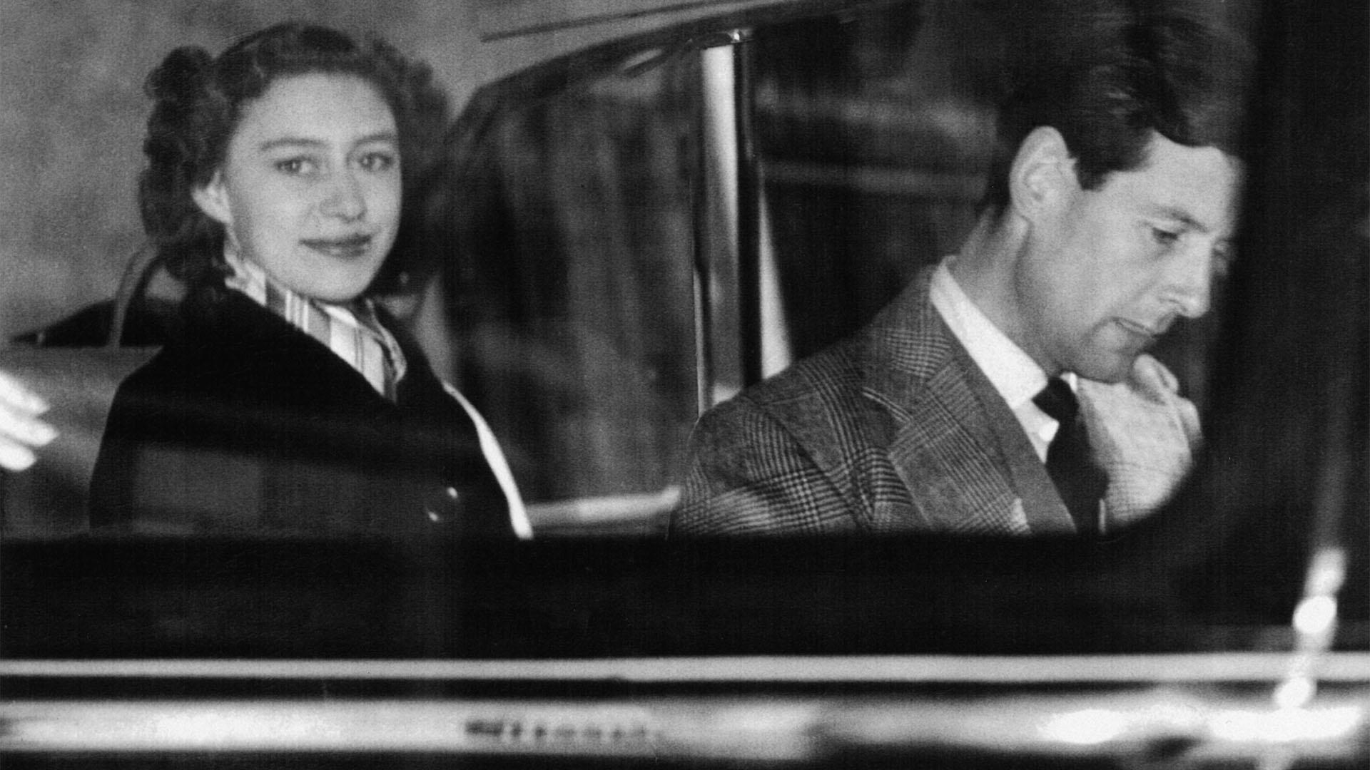 Princess Margaret and Peter Townsend leaving Windsor Castle.