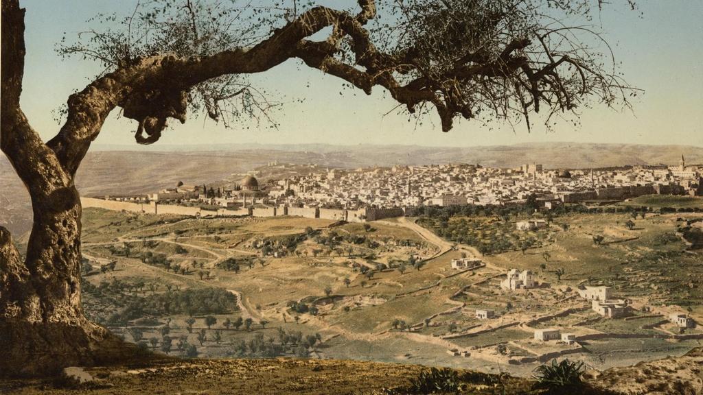 Before World War I, Israel and Palestine were made up of several Ottoman provinces.