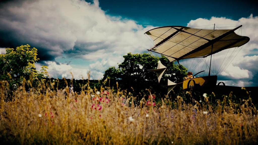 Cayley glider with child