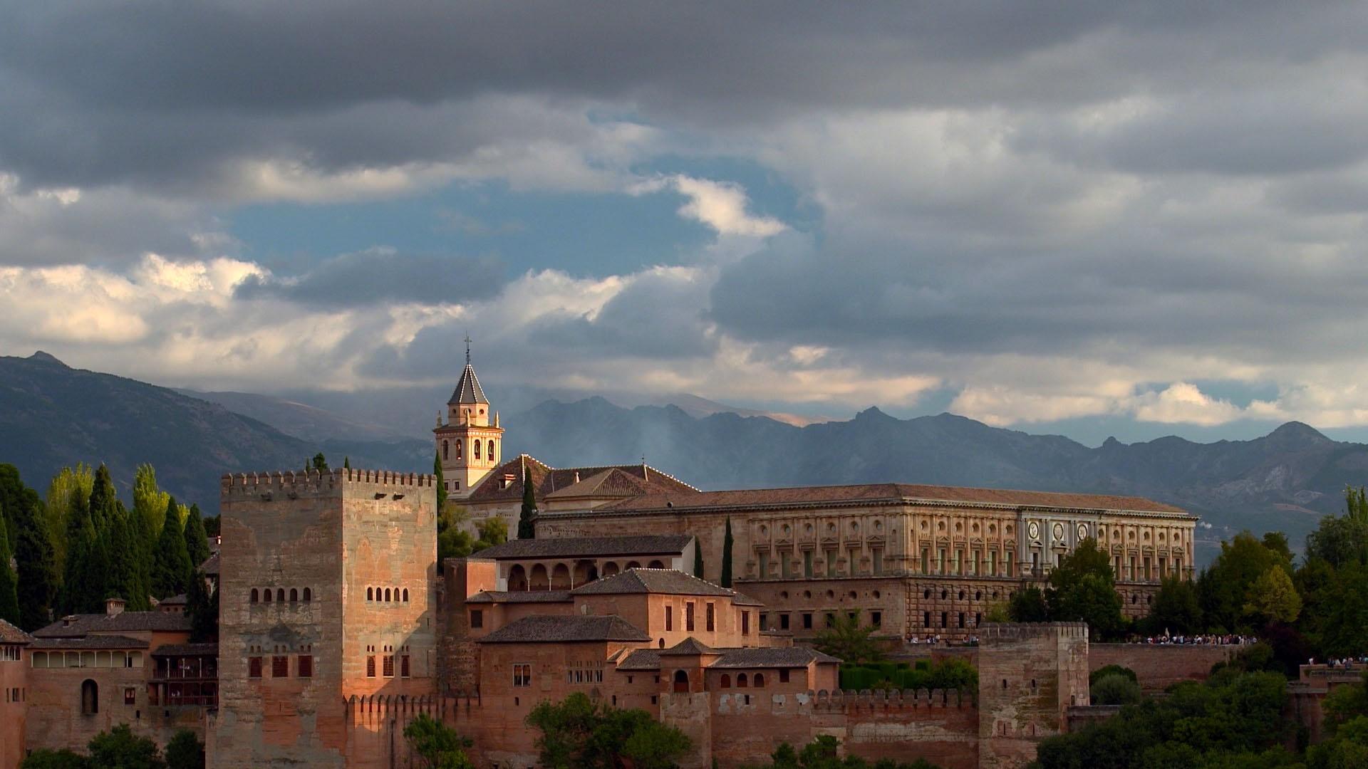 Image of the Alhambra in Granada Spain