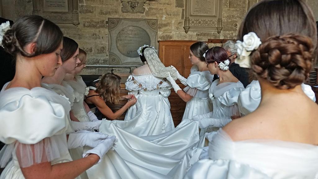 Victoria prepares for the ceremony.