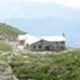 Lakes of the Clouds Hut