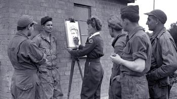 Portraits for the Home Front: The Story of Elizabeth Black