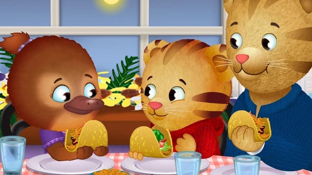 Daniel Tiger's Neighborhood Calm at the Restaurant; Calm in Class