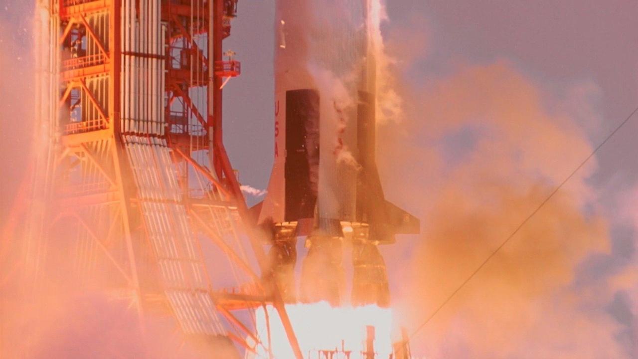 American Experience: Chasing the Moon: A Place Beyond the Sky