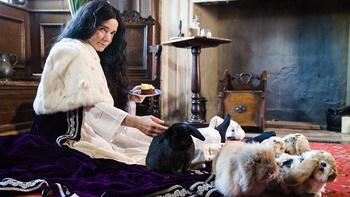 Lucy Worsley's Royal Myths & Secrets