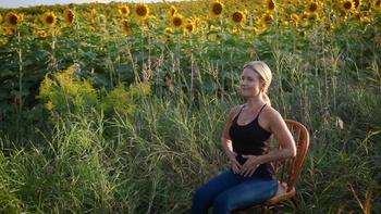 Happy Yoga With Sarah Starr