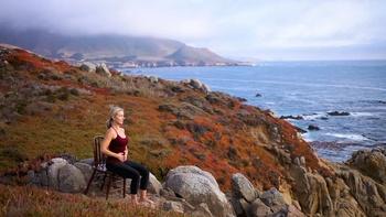 Happy Yoga With Sarah Starr