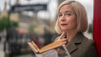 Lucy Worsley's Holmes vs. Doyle