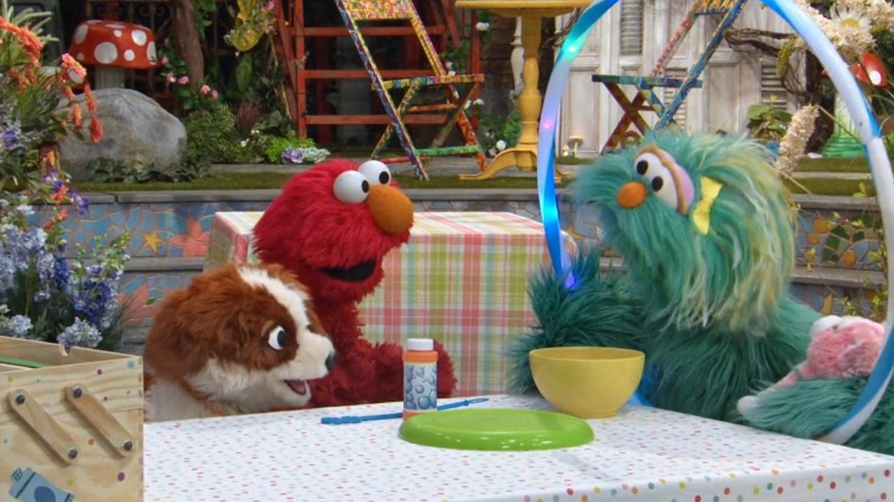 Sesame Street Elmo's Toy Swap Sesame Street Elmo's Toy Swap