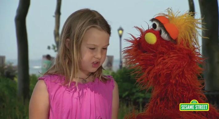 Word on the Street: Sculpture with Murray | Sesame Street | Preschool ...