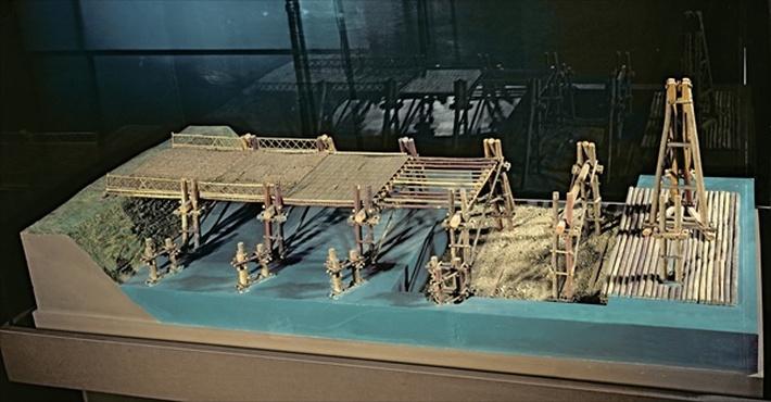 Model Of A Bridge Over The Rhine Built By Julius Caesar | Social ...