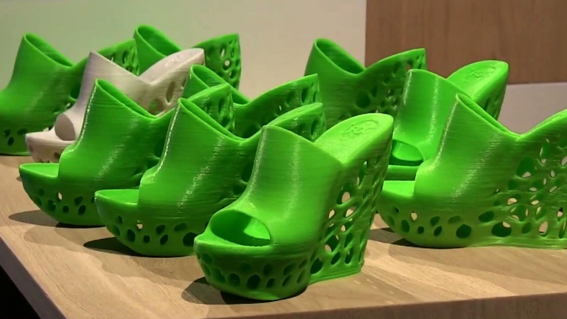 will-3d-printing-change-the-world-off-book-pbs-learningmedia