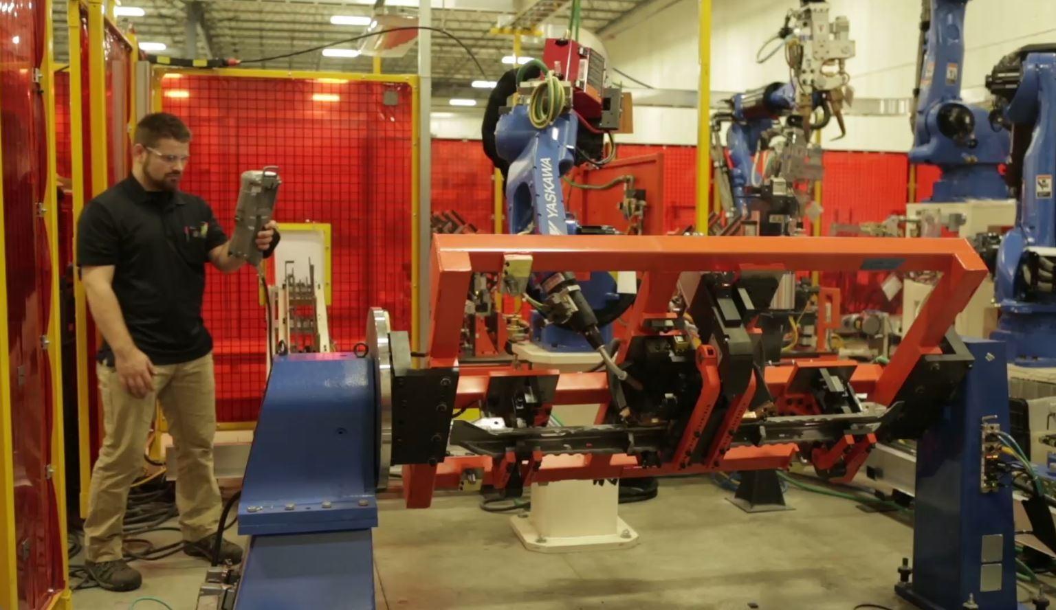 Career Connections | Advanced Manufacturing Engineer | PBS LearningMedia