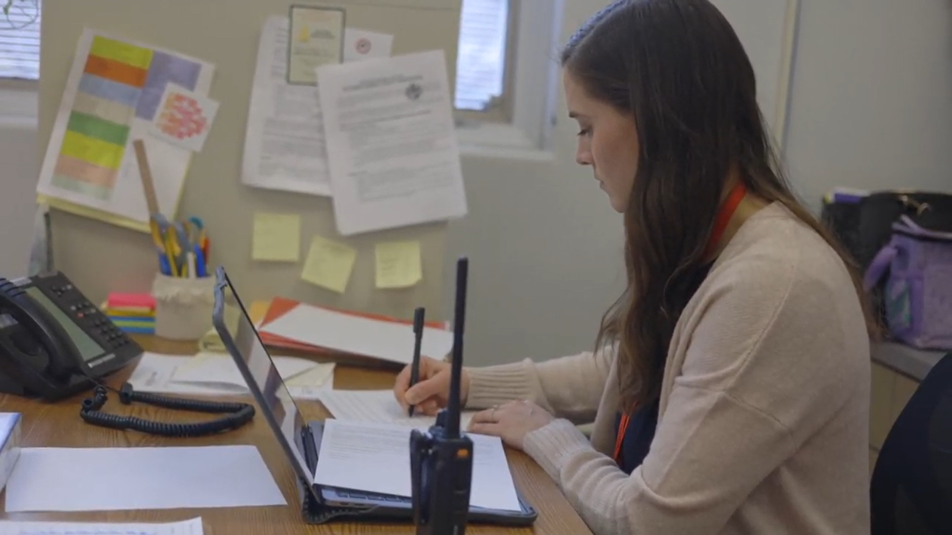 school-counselor-careers-that-work-pbs-learningmedia
