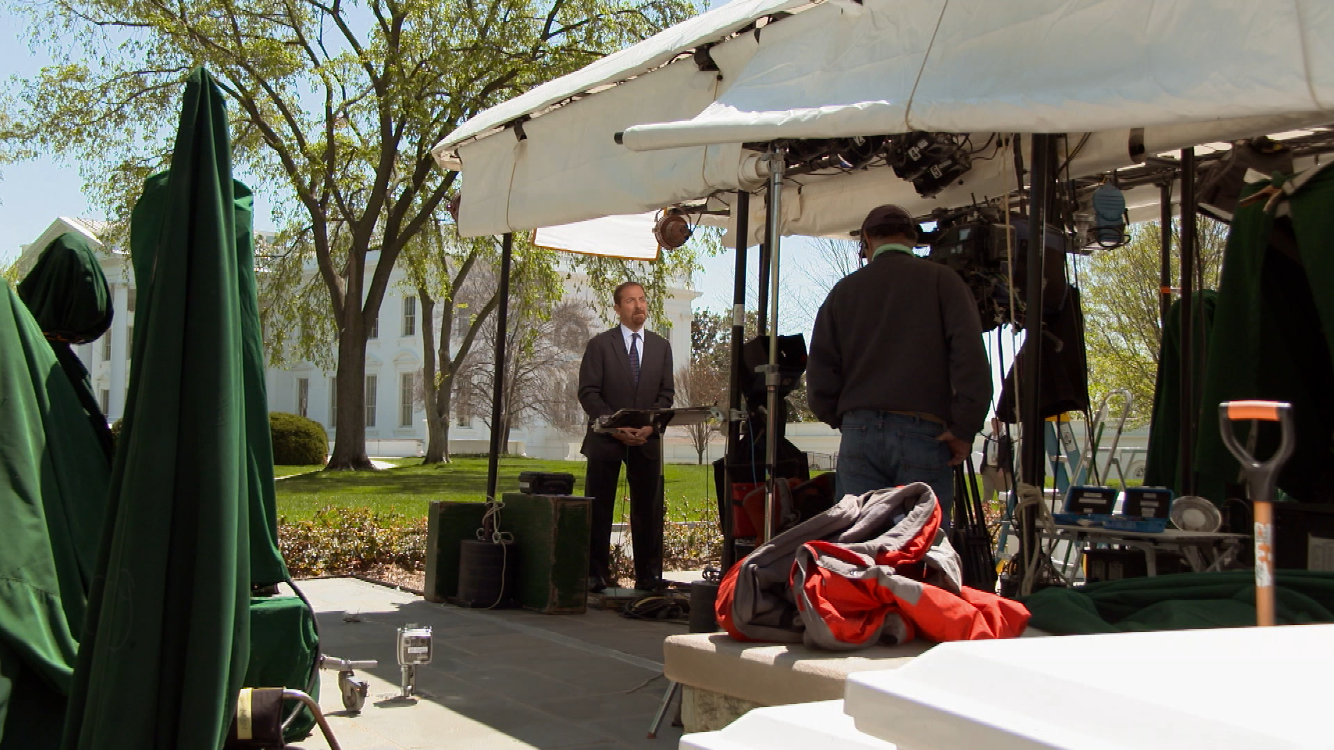 The White House: Inside Story | The Press | PBS LearningMedia