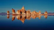 THE TUFAS OF MONO LAKE