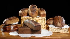Video thumbnail: SCI NC Sourdough bread is a microbial mystery