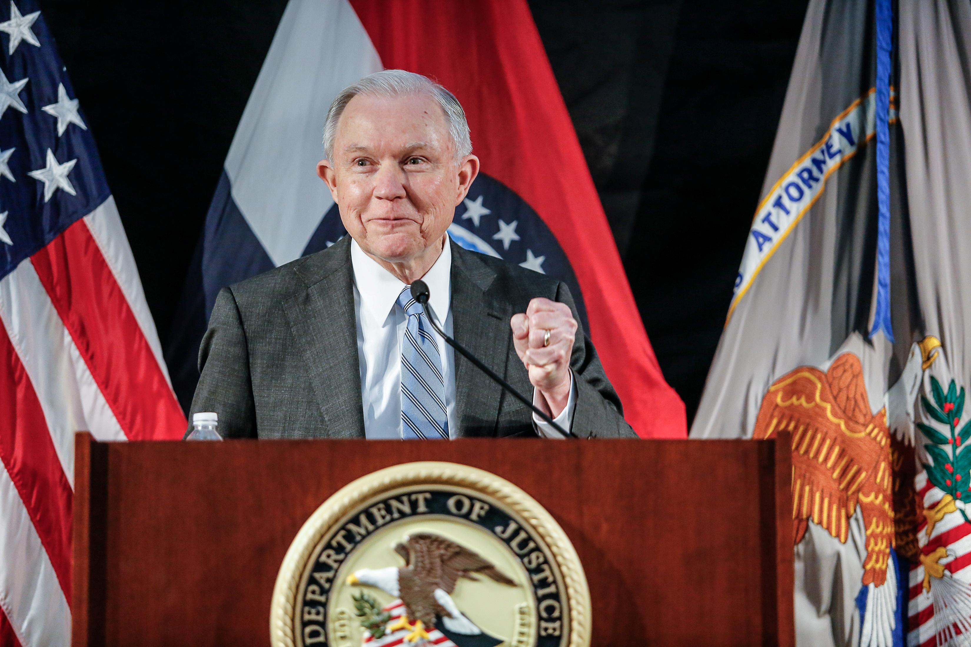 With new policy, Trump administration puts undocumented immi