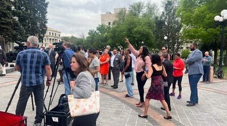 Video thumbnail: Colorado Voices Community gathers to pay respect to Buffalo shooting victims