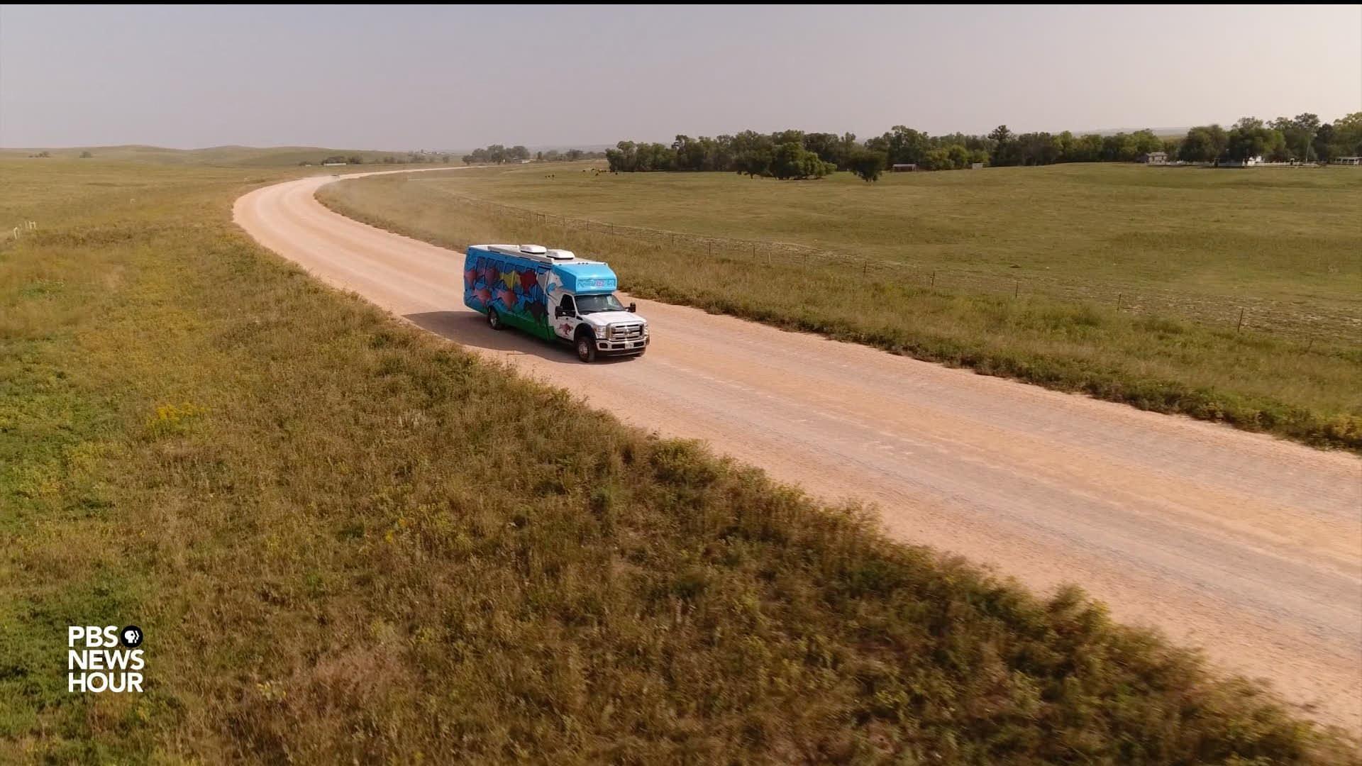 For these Native American artists, business comes by bus
