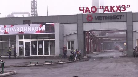 Video thumbnail: PBS NewsHour A Ukrainian industrial plant fights for survival