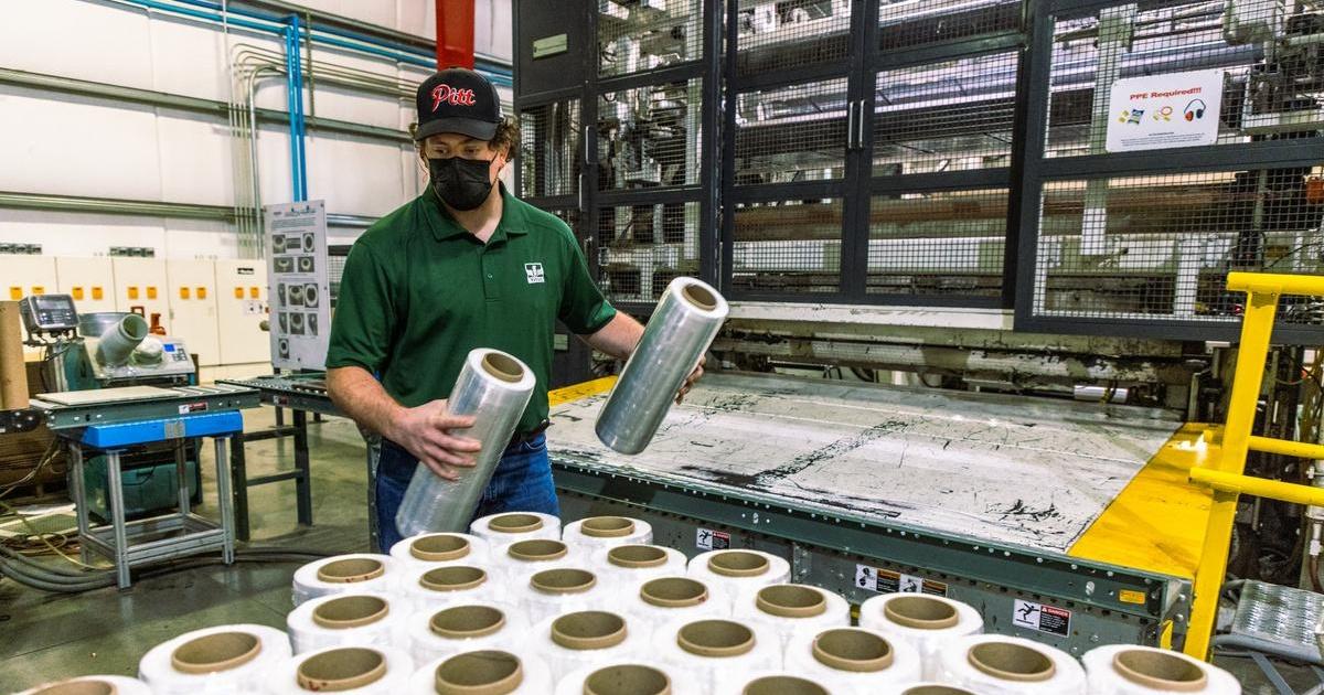 Crosscut Now | Nov. 23, 2021 -  Plastics industry wants to replace plastics | Season 2