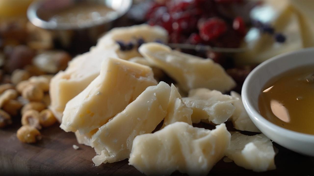 Wisconsin Foodie Marieke Gouda, Noble Rind Cheese Company airing Sat, Jun 20 4:00 pm