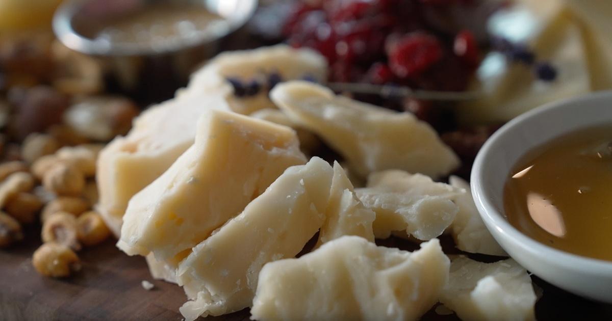 O Rind Wisconsin Foodie | Marieke Gouda, Noble Rind Cheese Company | Season 16 ...