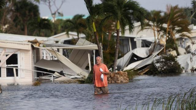 Crews help those hit by Hurricane Ian in Florida