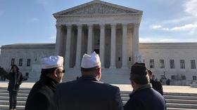 Video thumbnail: PBS NewsHour Supreme Court says cross memorial can remain on public land