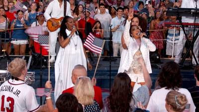 Sheila E. Performs 