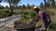 Using a farm-to-table approach to combat food deserts