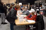 Trump looks to New Hampshire after big win in Iowa