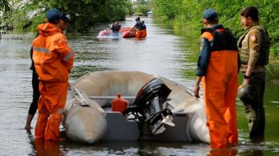 Scope of dam disaster in Ukraine comes into full view