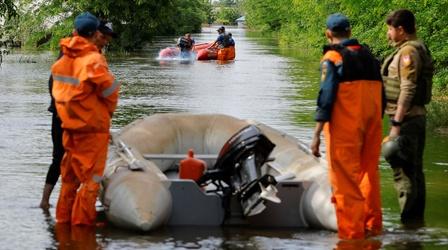 Video thumbnail: PBS NewsHour Scope of dam disaster in Ukraine comes into full view