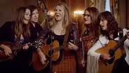 Della Mae Band Plays Their Song “Boston Town”